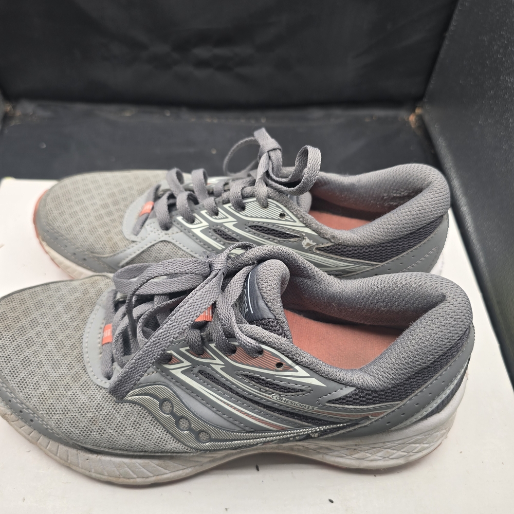 Saucony Women's Gray and White Sneakers